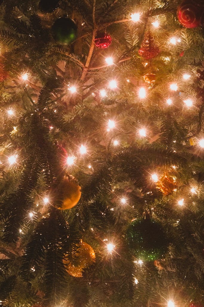 Tradizioni Natale Luci Albero Natale