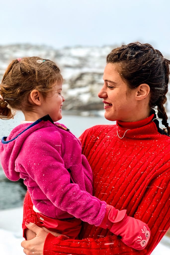 Coraggio Divertimento Armonia Mamma Lofoten Norvegia Viaggio Sostenibile Mamma Figlia