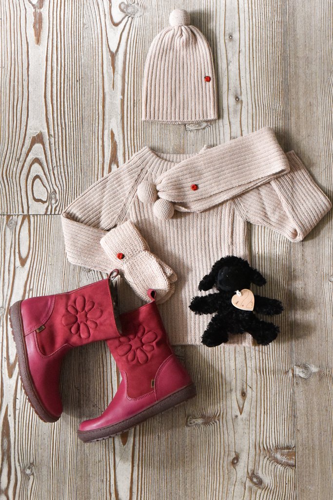 stivaletti dora bordeaux bambina bambini completo cappello guanti sciarpa maglia accessori caldi montagna inverno sostenibile Stivaletti in pelle bambina Bisgaard Dora Bordeaux in pelle naturale caldi per inverno